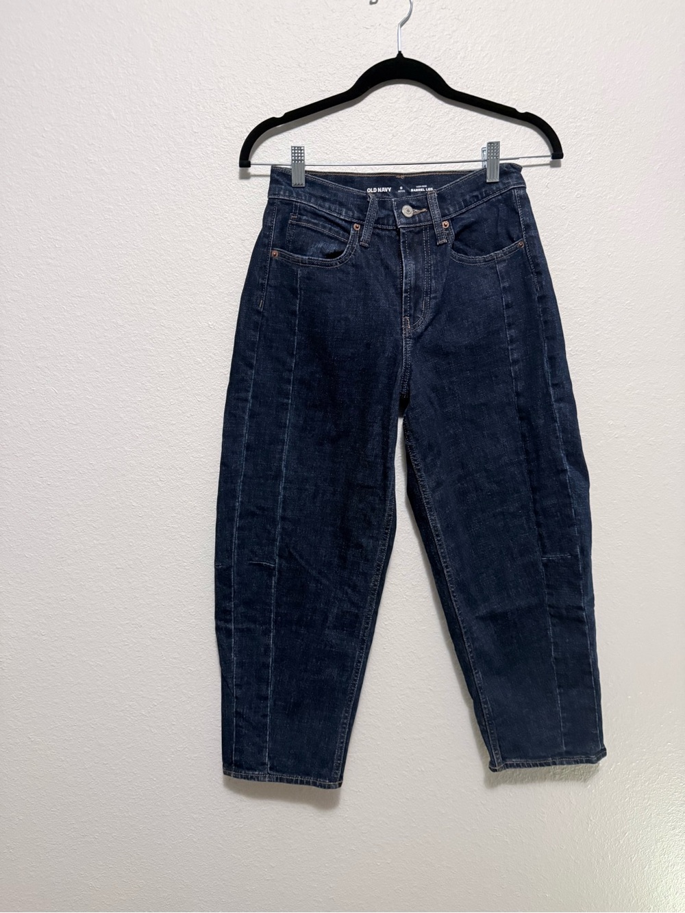 NWOT Old Navy High Rise Barrel Jean - 0 Petite